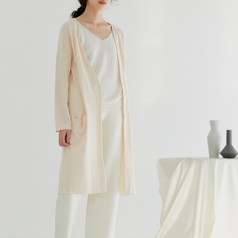 Pink apricot gray two-color silk heavy minimalist long cardigan very simple wearing cashmere wool blend autumn and winter models - สเวตเตอร์ผู้หญิง - ขนแกะ ขาว