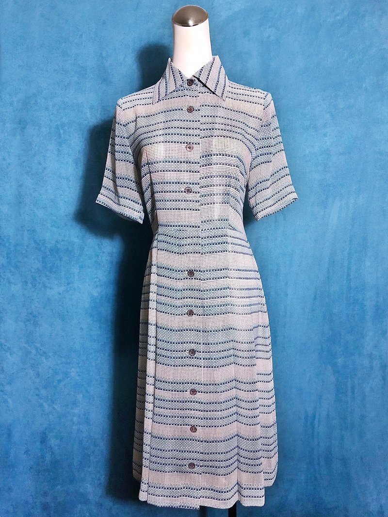 Blue Totem Short Sleeve Long Vintage Dress / Bring Back VINTAGE Abroad - ชุดเดรส - เส้นใยสังเคราะห์ ขาว
