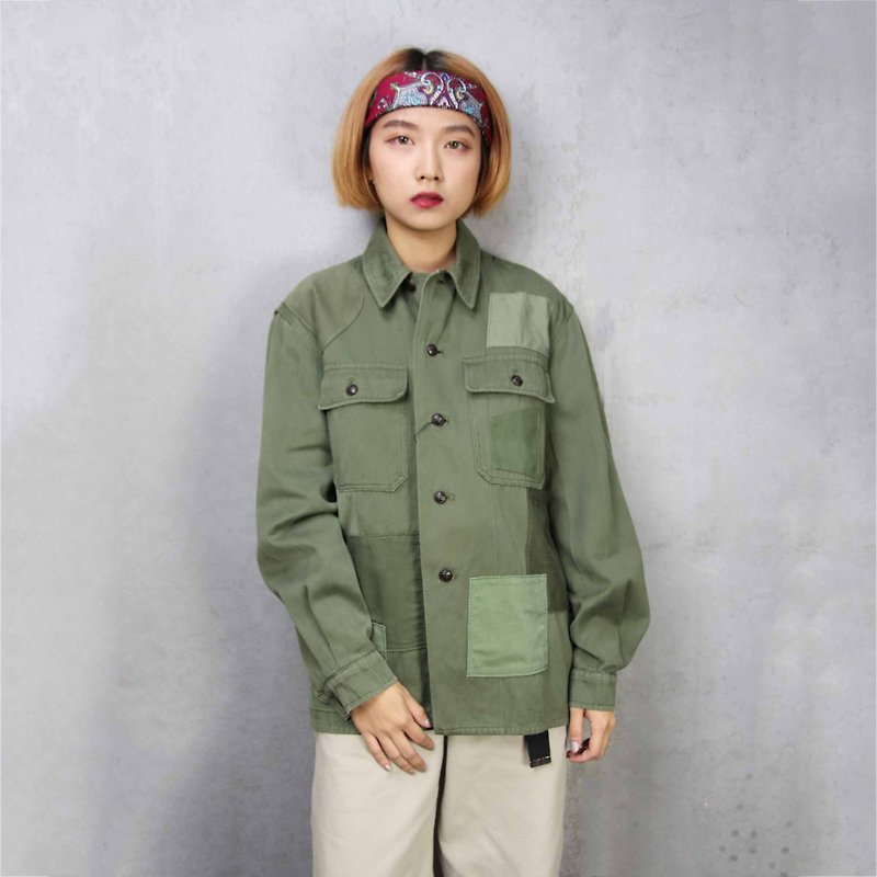 Tsubasa.Y ancient house A02 re-splicing long-sleeved military lining, stitching military green shirt - เสื้อเชิ้ตผู้ชาย - ผ้าฝ้าย/ผ้าลินิน 