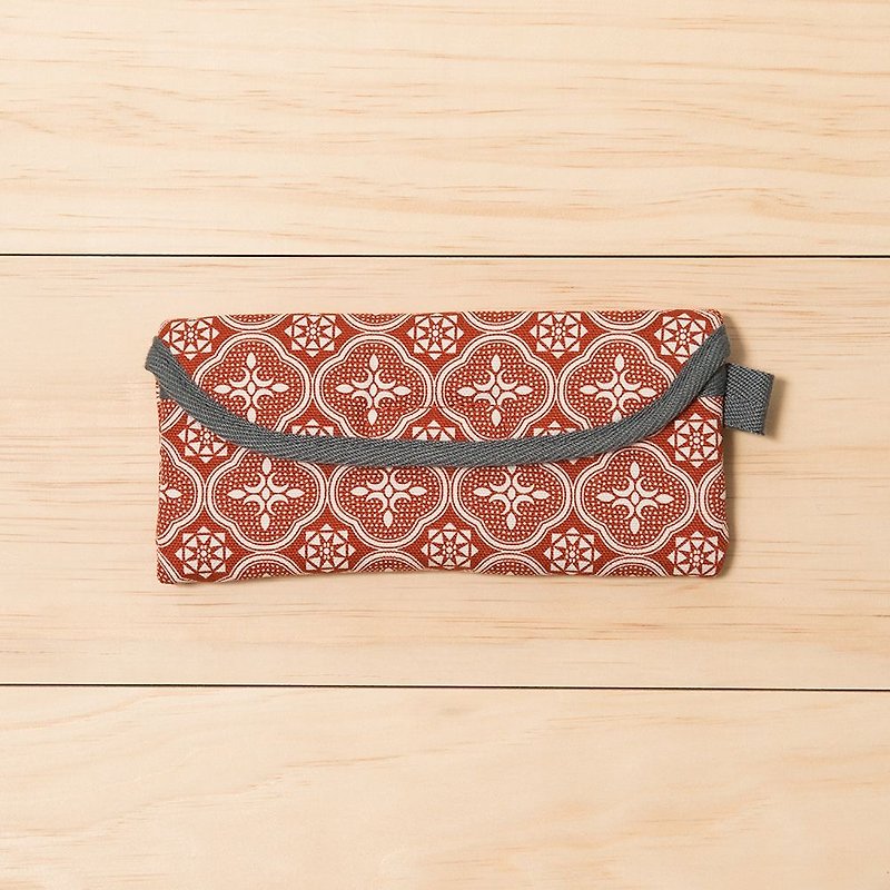 Eyeglasses Sleeve / Begonia Glass Pattern / Lady Rouge - Eyeglass Cases & Cleaning Cloths - Cotton & Hemp Red