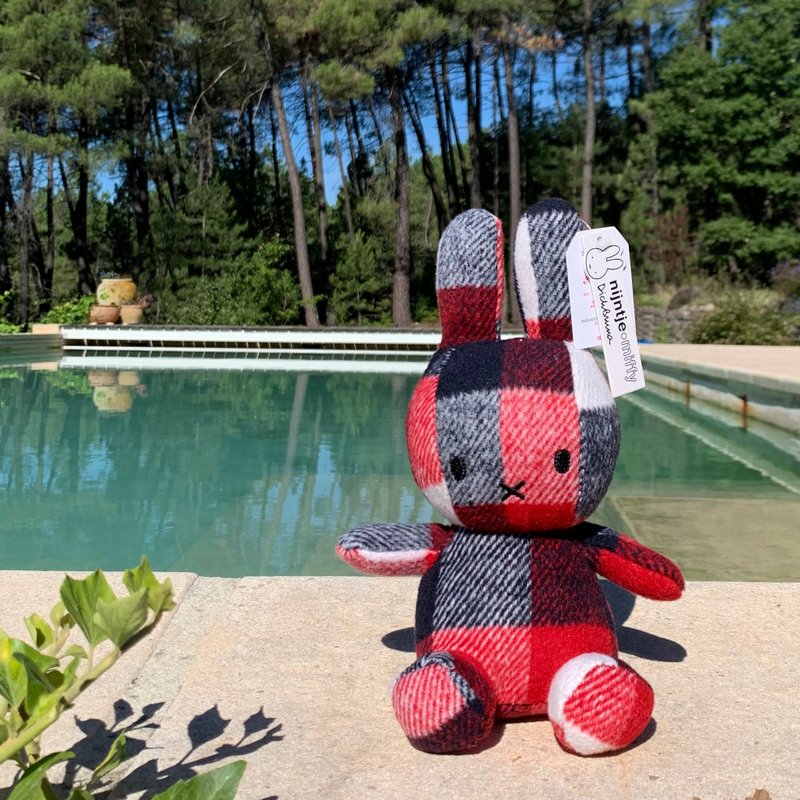 荷蘭 Bon Ton Toys | Miffy 米飛兔 格紋娃娃 紅色 23cm - 公仔/玩偶 - 其他材質 紅色