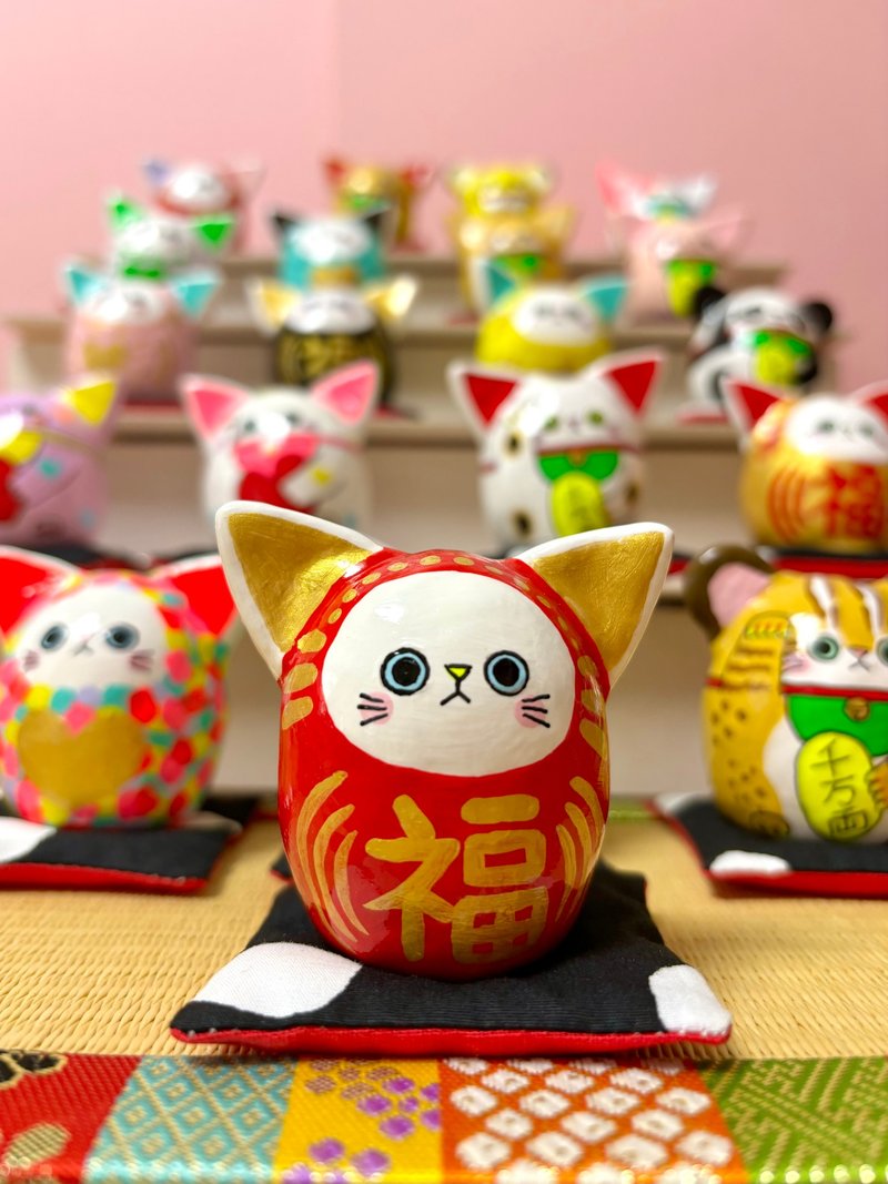 Neko Neko Daruma [Large] Red Gold Ears - Items for Display - Clay Red