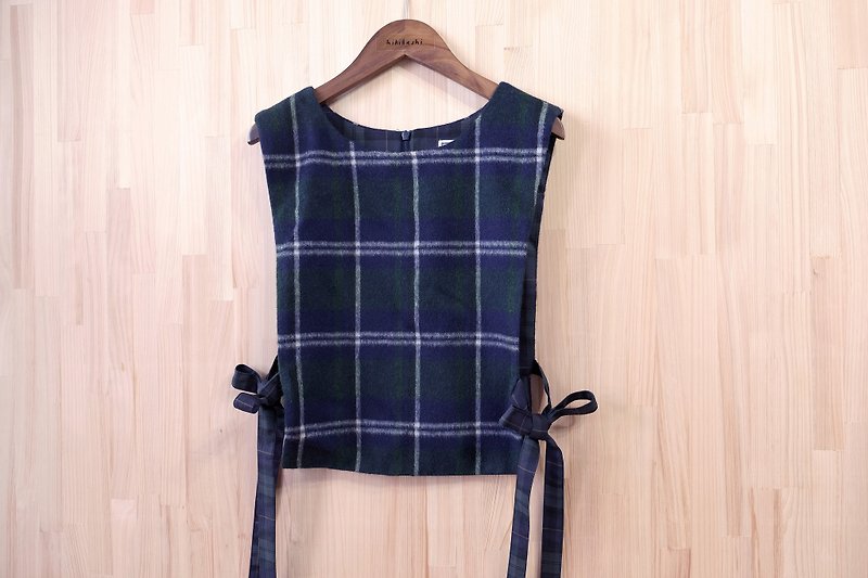 Round neck side strap wool vest/ Teal and green plaid - Women's Vests - Wool Multicolor