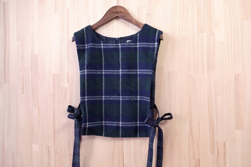 Round neck side strap wool vest/ Teal and green plaid - Women's Vests - Wool Multicolor