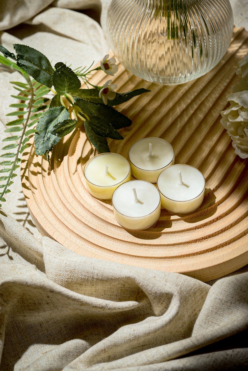 Natural essential oil scented soy candle | 4-piece trial set | Optional - เทียน/เชิงเทียน - ขี้ผึ้ง 