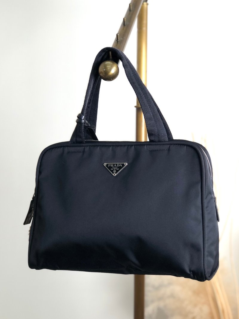 [Direct from Japan, branded used bag] PRADA Prada handbag, black, triangle logo, nylon, padlock, vintage 5t4p6e - Handbags & Totes - Nylon Black