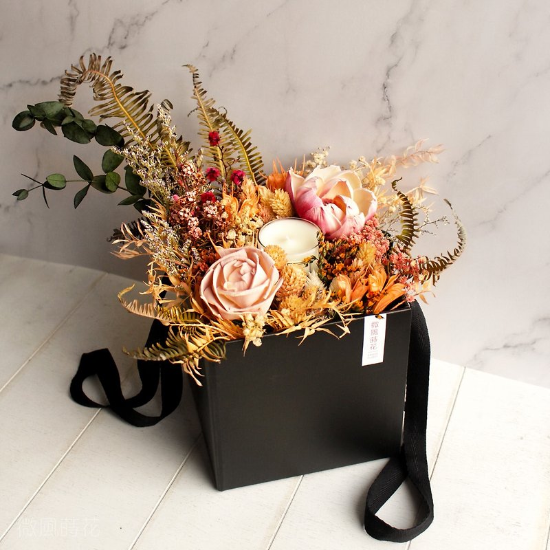 [Spring God is coming] Dry flower gift box/portable gift box/Mother's Day/Valentine's Day/Graduation gift/Birthday - Dried Flowers & Bouquets - Plants & Flowers Pink