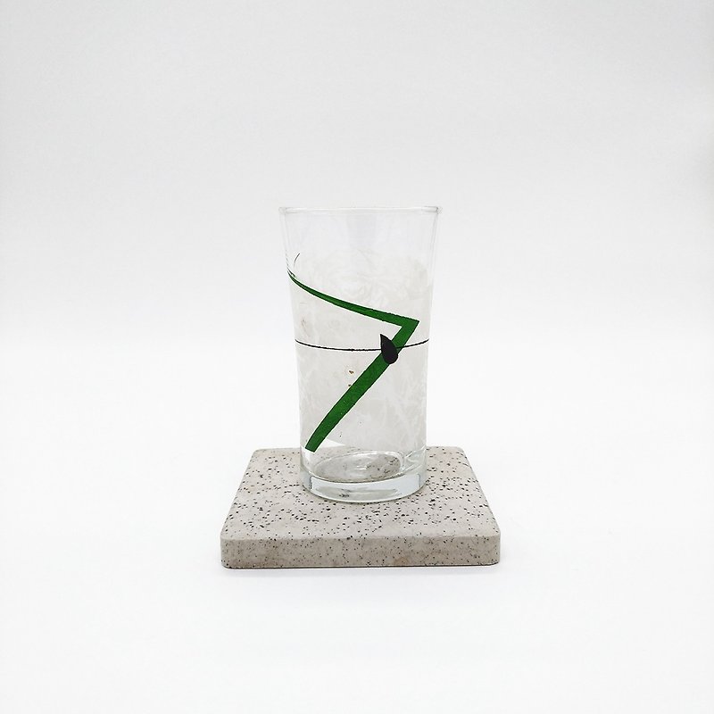 初期のレトロなガラスコップ（緑）C8 - 急須・ティーカップ - ガラス グリーン