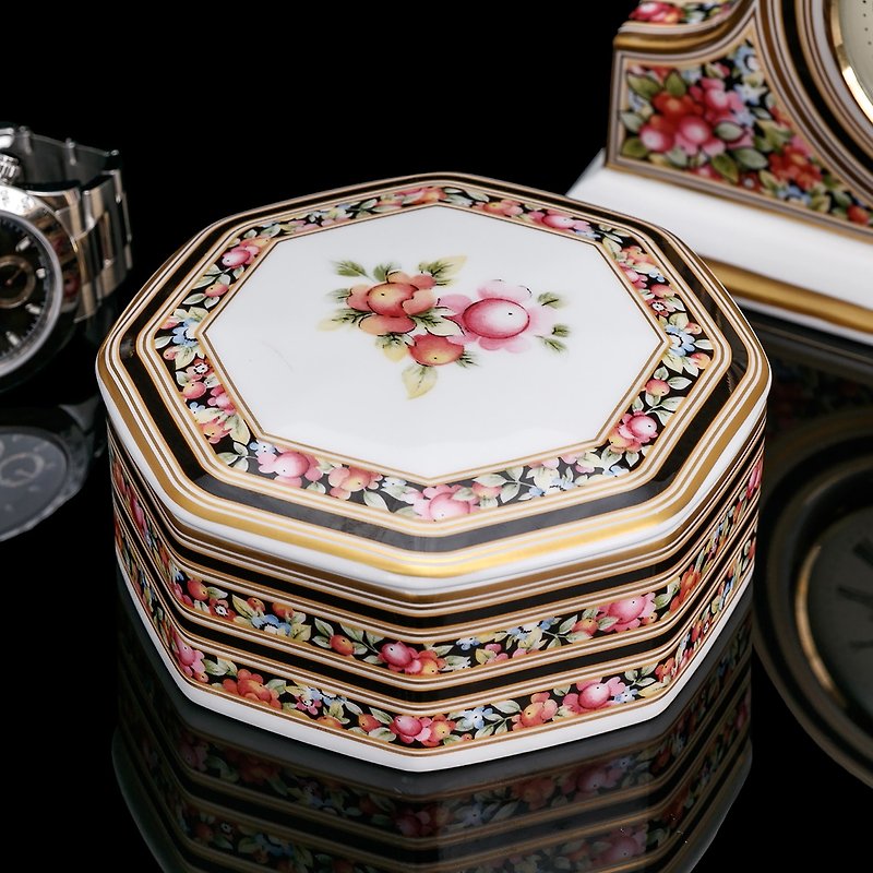 英國製Wedgwood 1992黃金果園骨瓷首飾盒結婚戒指珠寶手錶盒 - 收納箱/收納用品 - 瓷 