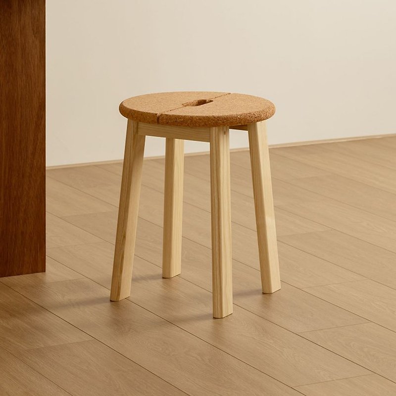 BRAVO Stool | Ash wood stool | Cork seat | Natural - Chairs & Sofas - Wood Khaki