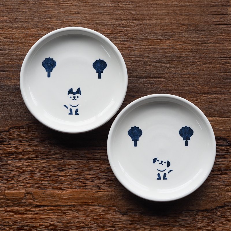 【Wangcai Laifu】Blue and white small disc/medium disc - จานและถาด - เครื่องลายคราม ขาว