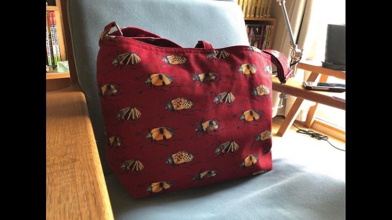 Giant mushroom pattern shoulder bag - กระเป๋าแมสเซนเจอร์ - ผ้าฝ้าย/ผ้าลินิน 