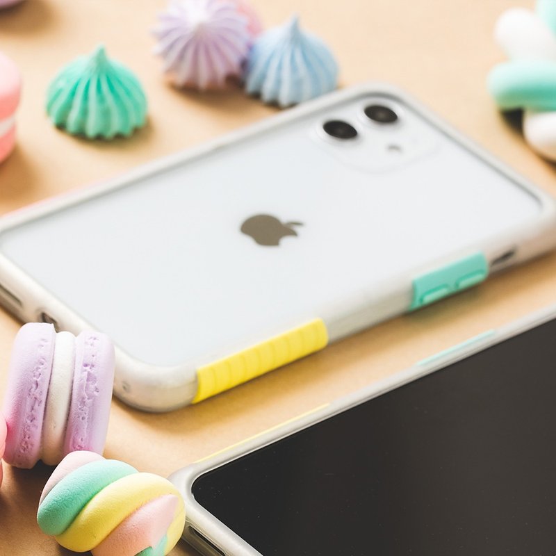 送品牌掛繩 iPhone 12 mini NMD抗汙防摔手機殼-馬卡龍 - 手機殼/手機套 - 塑膠 白色