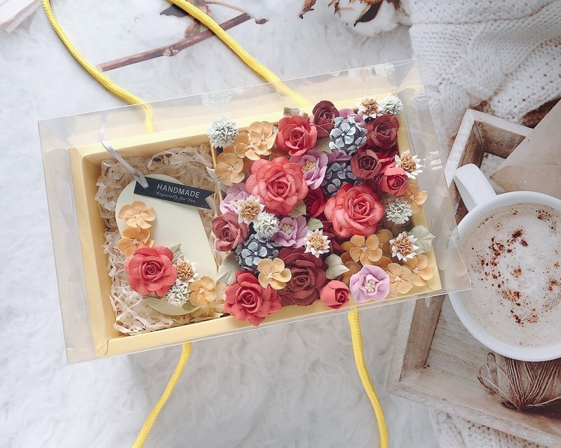 Creamy soil decorating gift box/squeezing flower/gift/diffuser brick/fragrance brick - Items for Display - Clay Yellow