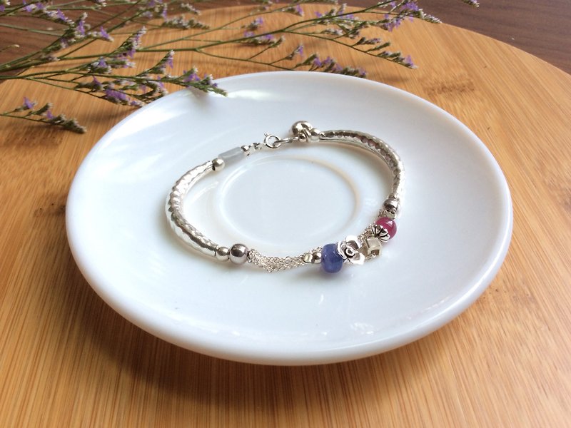 Ops Ruby Tanznite Jade Silver Jewelry bracelet - สร้อยข้อมือ - โลหะ สีเงิน