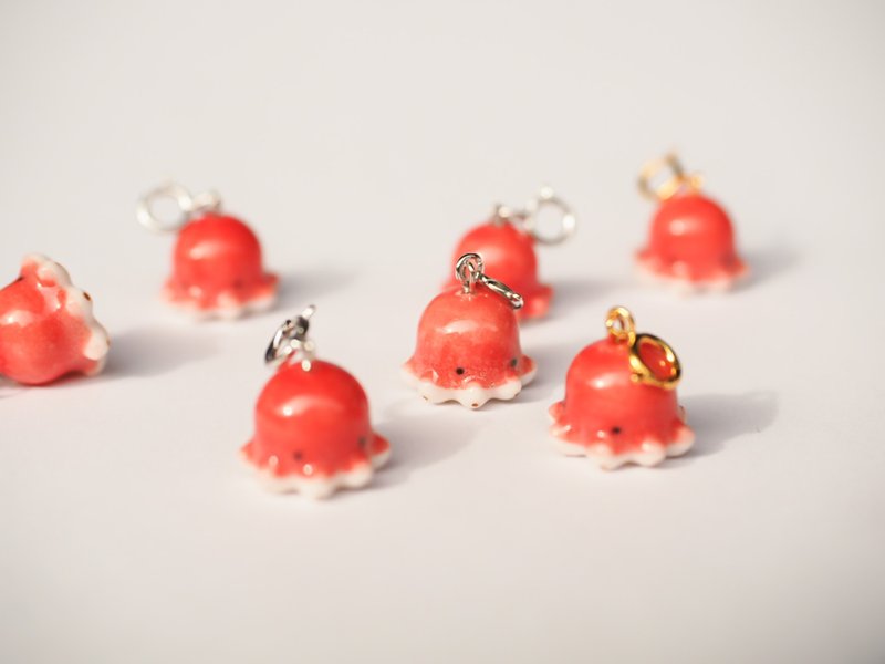 Octopus Charm - 其他 - 陶 紅色