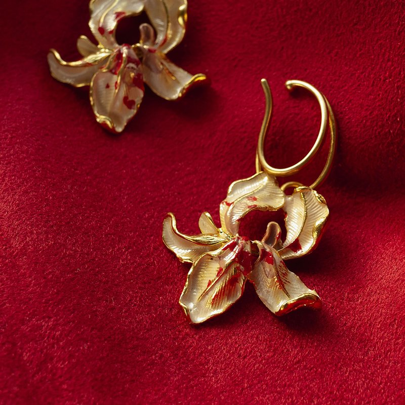 [New Year Limited] Oncidium | Bloom* ear bone clip and ear socket clip - Earrings & Clip-ons - Copper & Brass Gold