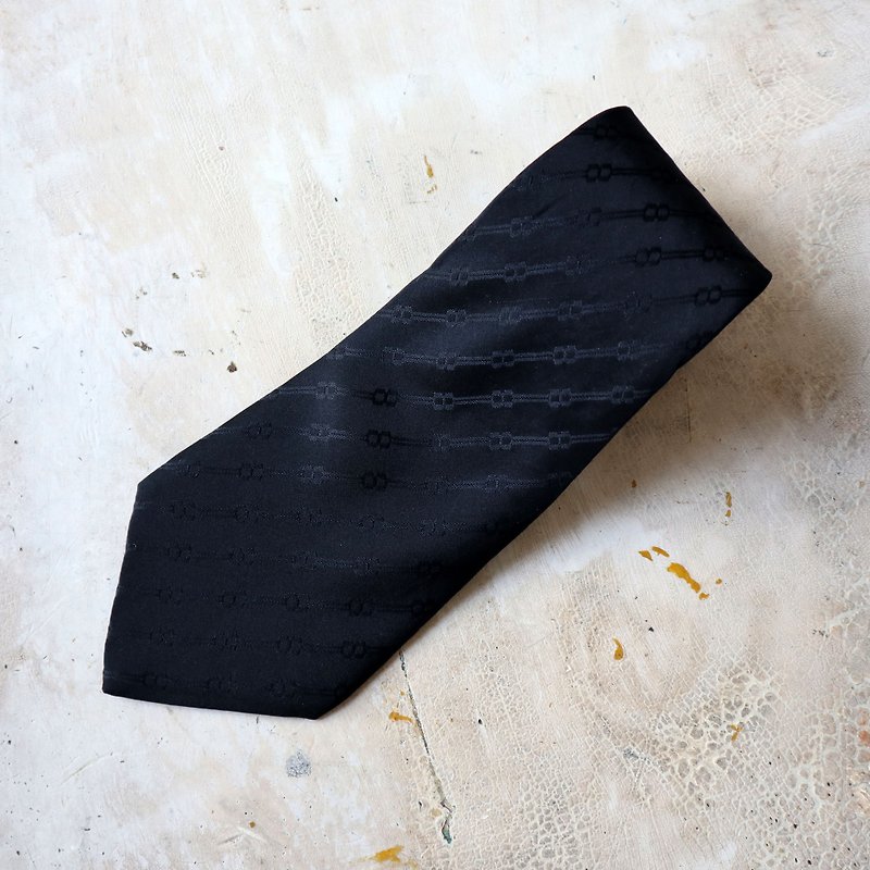 南瓜Vintage。古著 復古 法國製 Yves Saint Laurent 高級 領帶 - 領呔/呔夾 - 絲．絹 黑色
