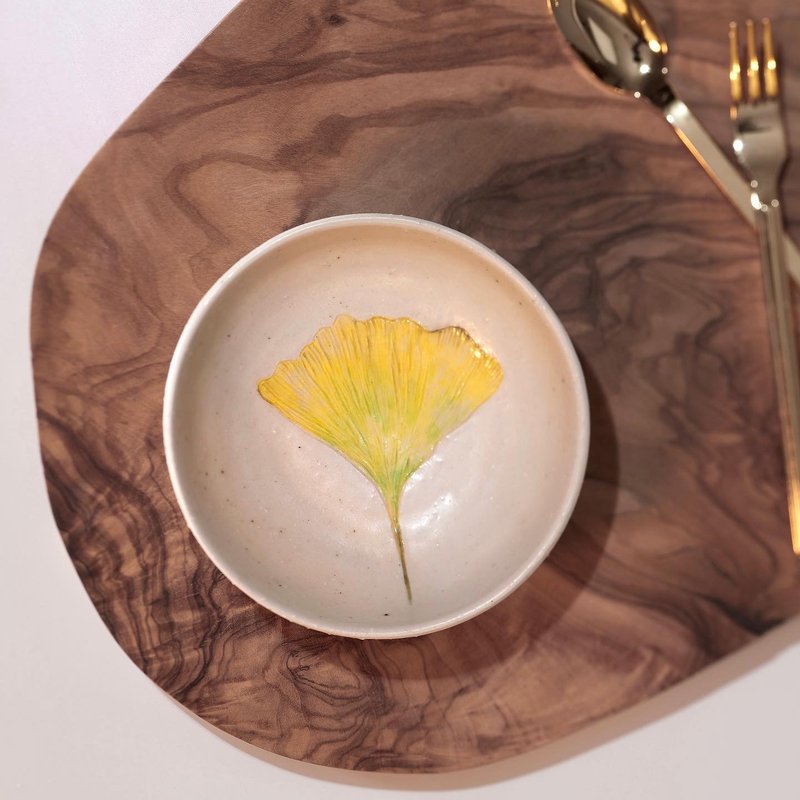 ginkgo throwing plate - Small Plates & Saucers - Pottery White