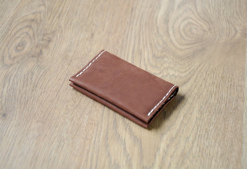 Simple classification compartment leather business card holder leather card holder - ที่เก็บนามบัตร - หนังแท้ สีนำ้ตาล
