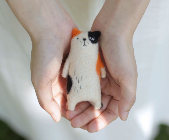 羊毛フェルトキット 『ニードルフェルトでつくるmofusand サメにゃん