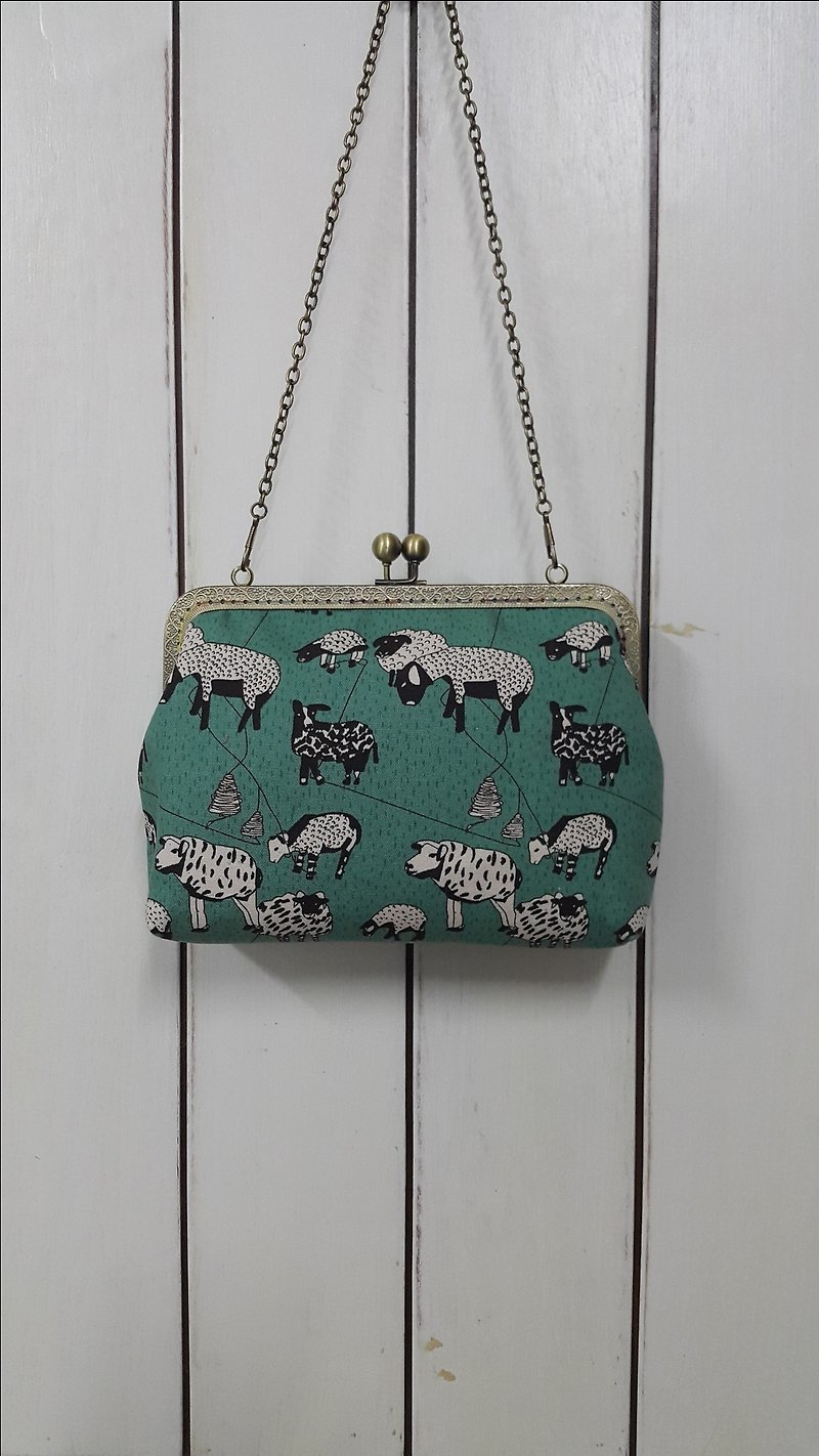 Sheep flank / mouth gold package [CB170701] - Messenger Bags & Sling Bags - Cotton & Hemp Green