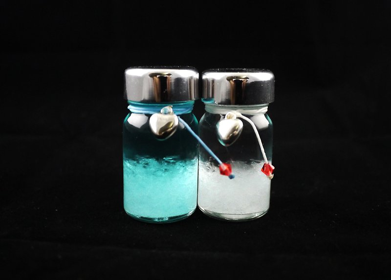 3 x 3 x 6【Snowflake】Weather bottle snowflake crystal - ของวางตกแต่ง - วัสดุอื่นๆ หลากหลายสี