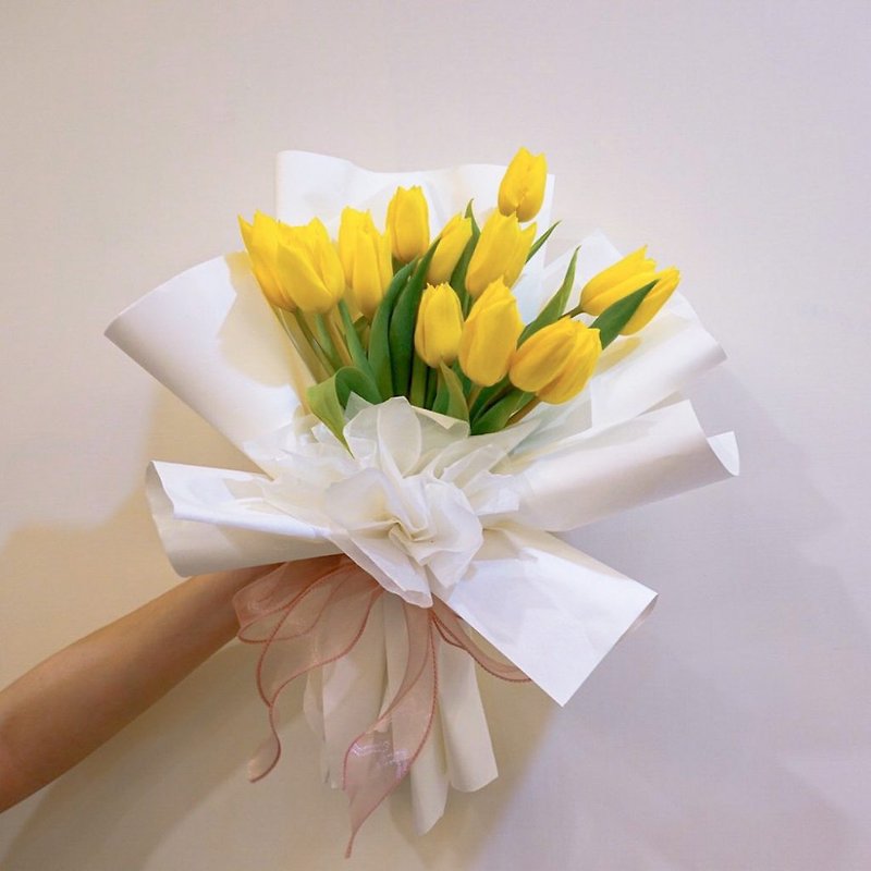 【花】ピュアで愛情のこもったチューリップブーケ（交通費込み） - ドライフラワー・ブーケ - 寄せ植え・花 
