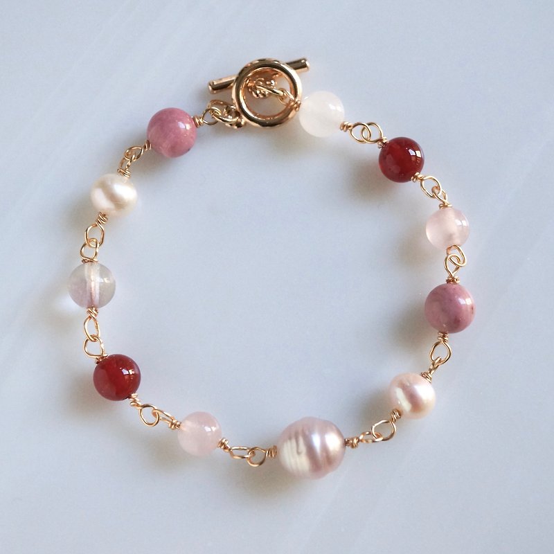 ITS-B130 [gem bracelet, collection red] pearl / red agate / pink crystal / red stone / bracelet. - สร้อยข้อมือ - โลหะ สีแดง