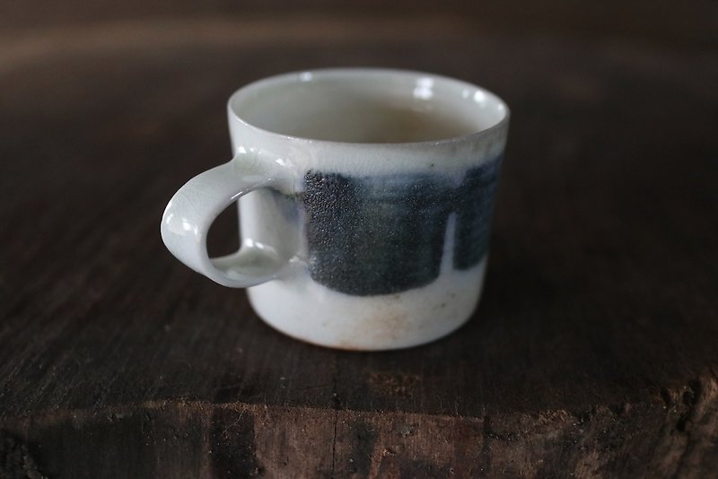 Wood fired thin tire mini coffee cup - Mugs - Porcelain White