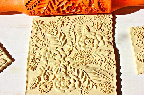 Rolling Pin Embossed Rolling pins with flowers,Rolling pin cookie cutter,Wooden rolling pin