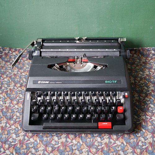 北極二手雜貨 Clover 810TF打字機 老打字機 擺飾 禮物 道具