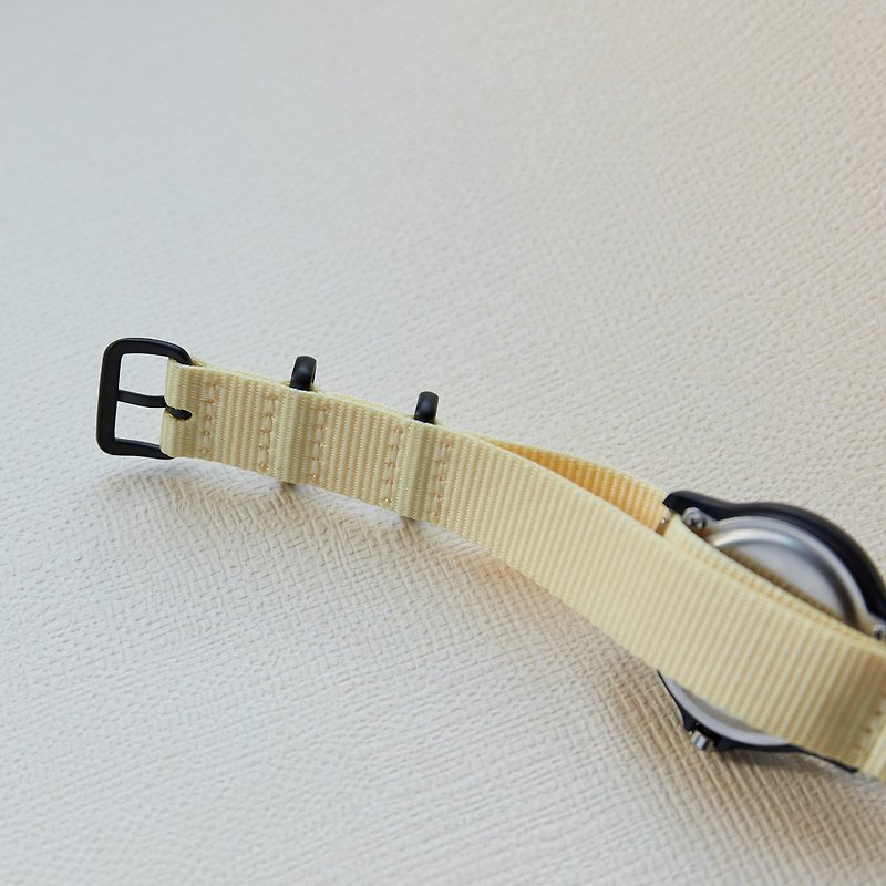 Laiwu nylon3.0-meter white strap - นาฬิกาผู้หญิง - วัสดุกันนำ้ ขาว