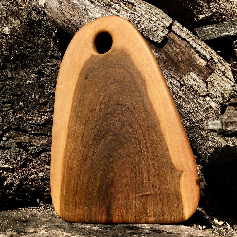 Natural natural shaped log tray / chopping board / plate / Paraguay rosewood - ถาดเสิร์ฟ - ไม้ สีนำ้ตาล