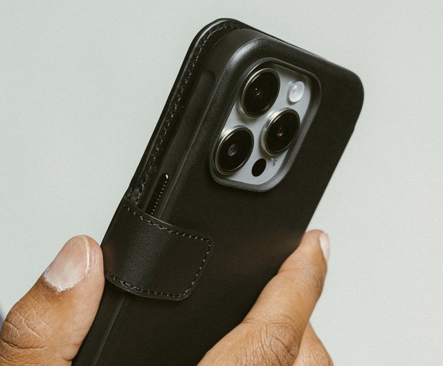 NOMADレザーケース、iPhone 6.9 Pro NOMAD iPhone 16 Pro Max 6.9インチ クラシックレザーケース