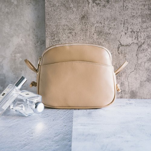 寇比手工皮件 Colbie Leather 真皮小巧肩揹包 X1943 奶茶