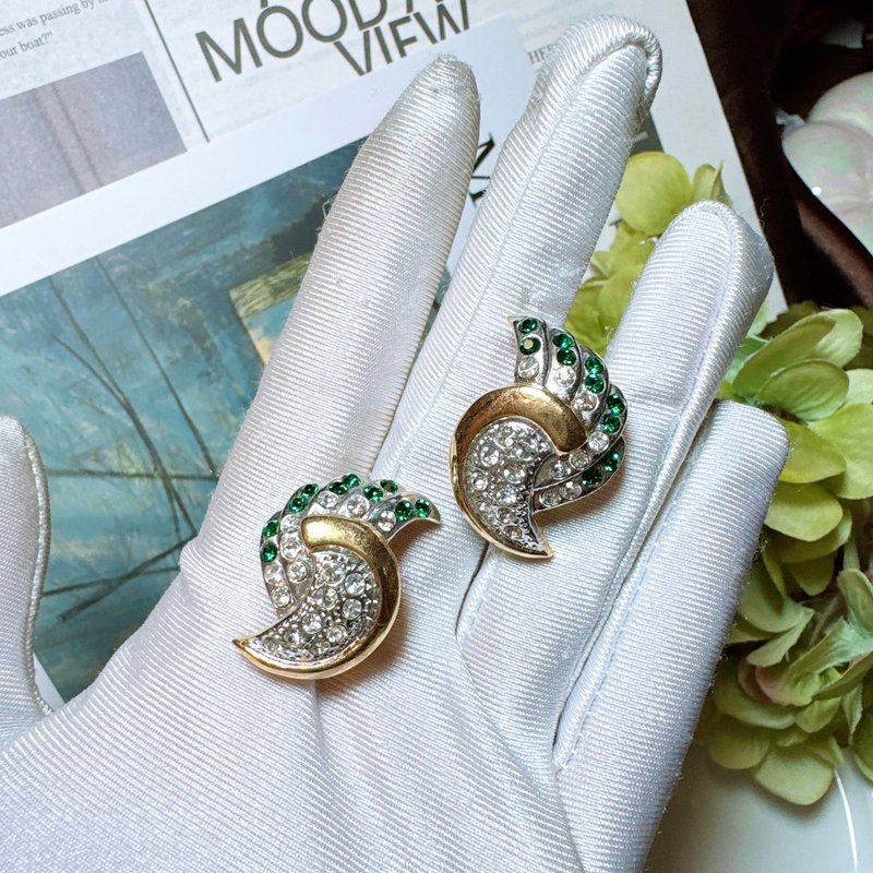 【西洋古董飾品】歐洲璀璨皇室萊綻放閃耀 華麗綠鑽 耳環耳針 - 耳環/耳夾/耳骨夾 - 貴金屬 綠色