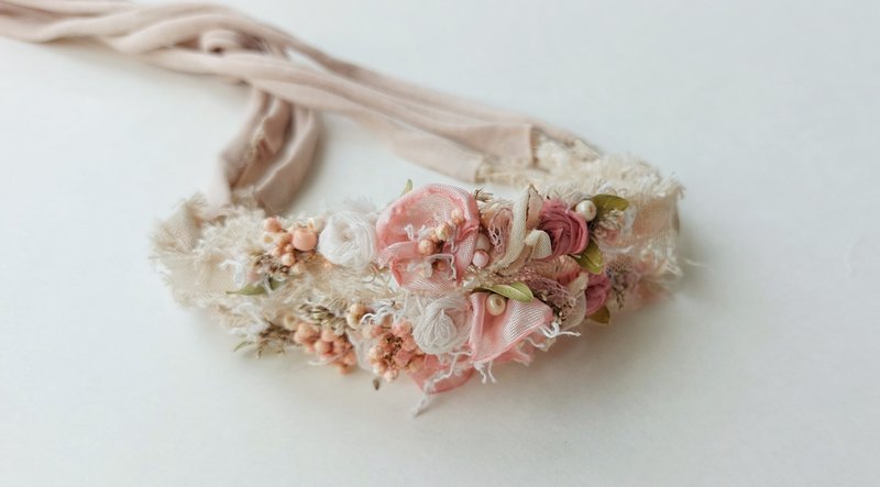 Boho headband, Beige Pink Summer Newborn Headband, boho flower tieback newborn - 嬰兒帽子/髮帶 - 棉．麻 粉紅色