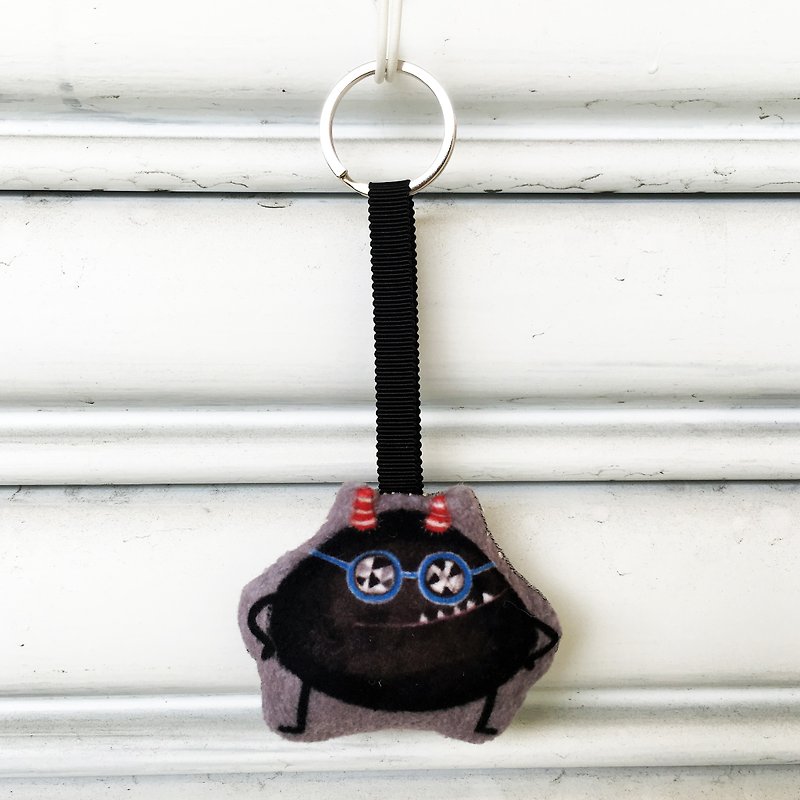 Charm / Key Chain (HUA-0020) (Monsters that feel like they are pulling the wind) - Keychains - Polyester Black