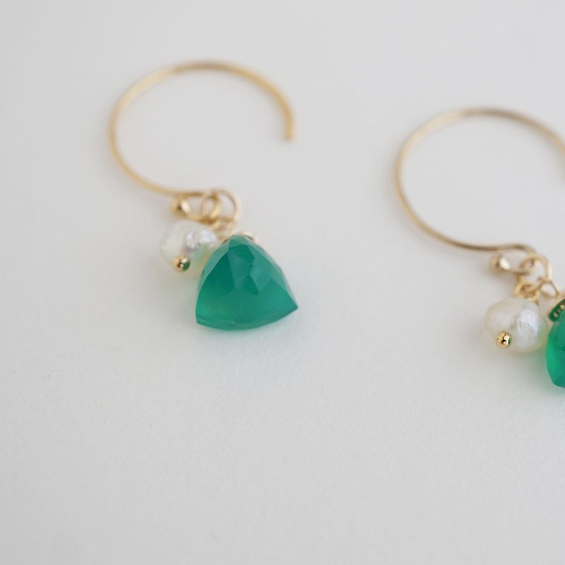 [14KGF] 14 kgf natural stone hook earrings [Green onyx] - Earrings & Clip-ons - Gemstone 