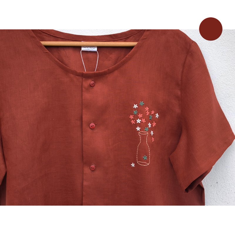 Embroidery | Linen | Round neck shirt, red brown - 女上衣/長袖上衣 - 棉．麻 咖啡色
