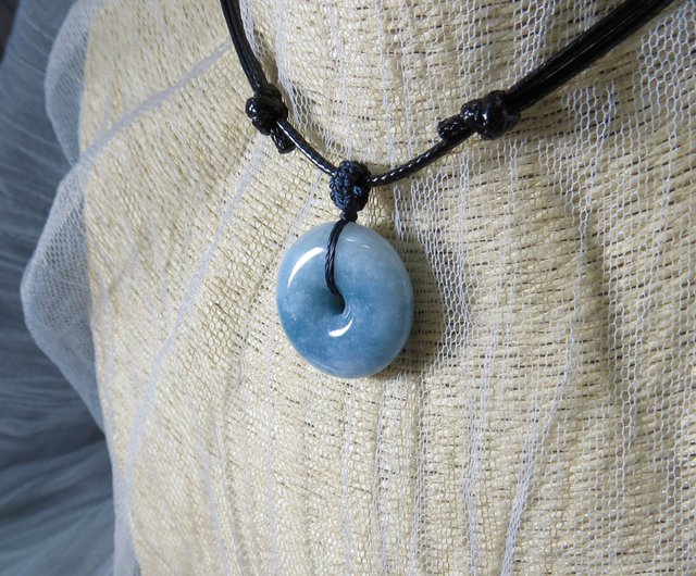 Blue clearance thread necklace