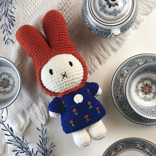 法國爸爸 x miffy 荷蘭Miffy米飛兔【miffy&鬱金香藍洋裝+兔兔紅帽】鉤針純棉娃娃