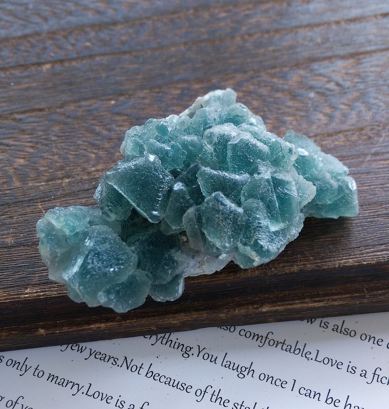 Fluorite 內蒙產地 藍螢石 水晶共生 天然礦石 原礦 - 擺飾/家飾品 - 其他材質 