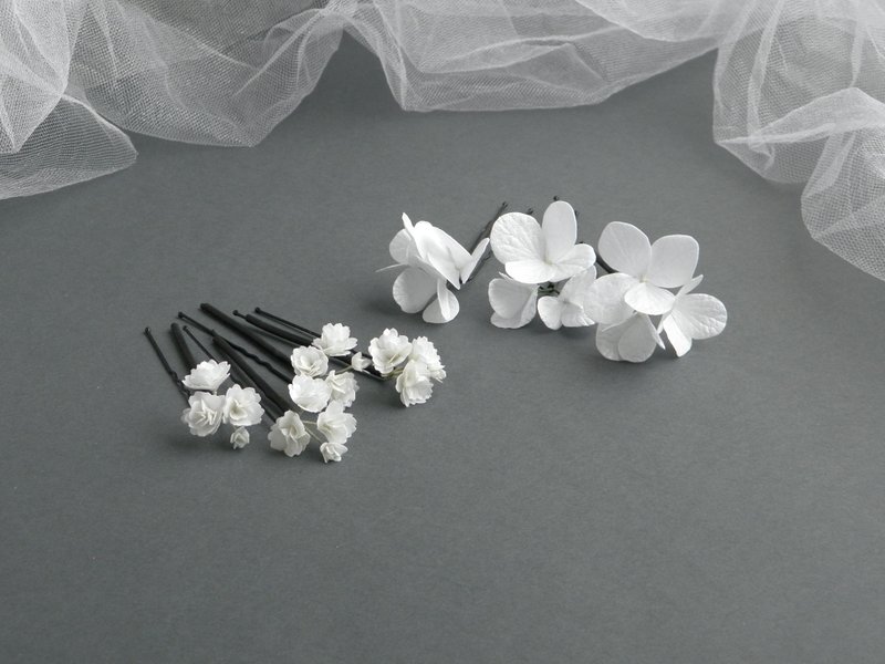 White fower hair pins Bridal hair piece Baby's breath hair pins - Hair Accessories - Other Materials White