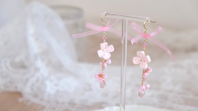 Flower bow earrings fine floral fabric flower three colors - ต่างหู - ผ้าฝ้าย/ผ้าลินิน หลากหลายสี