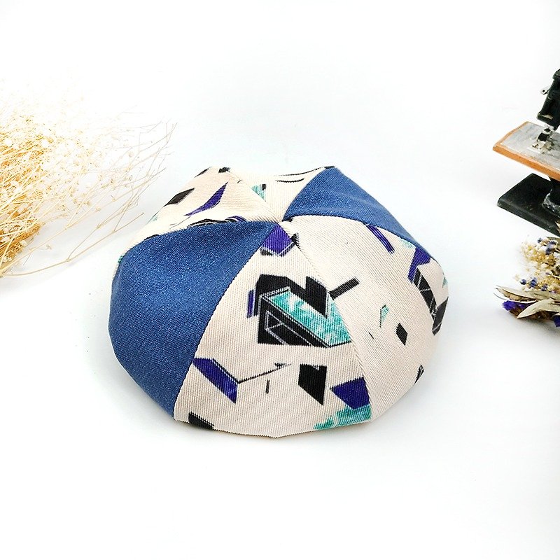 Calf village Calf Village handmade cap men and women double-sided berets painter's cap stitching neutral simple wild geometric cotton velvet {minimalist} 【B-02】 - หมวก - ผ้าฝ้าย/ผ้าลินิน ขาว