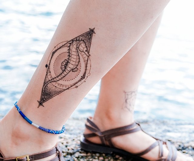 46 HOT Summer Tattoos Ideas in 2019  Pagina 6 di 6  Tiny Tattoo inc