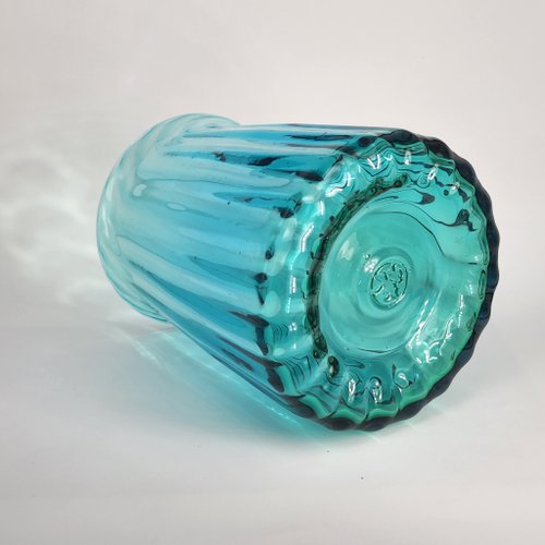エメラルドグリーンの直線ボトル手吹きガラス花器 - ショップ