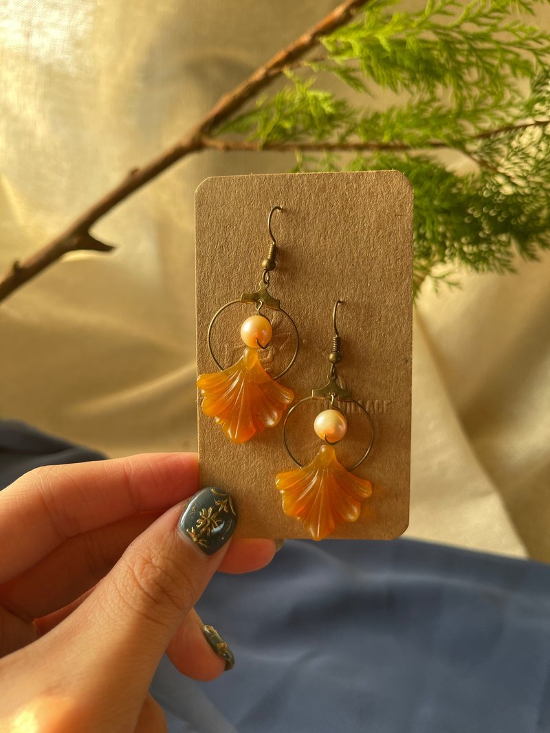 Resin design series - Earrings & Clip-ons - Resin Orange